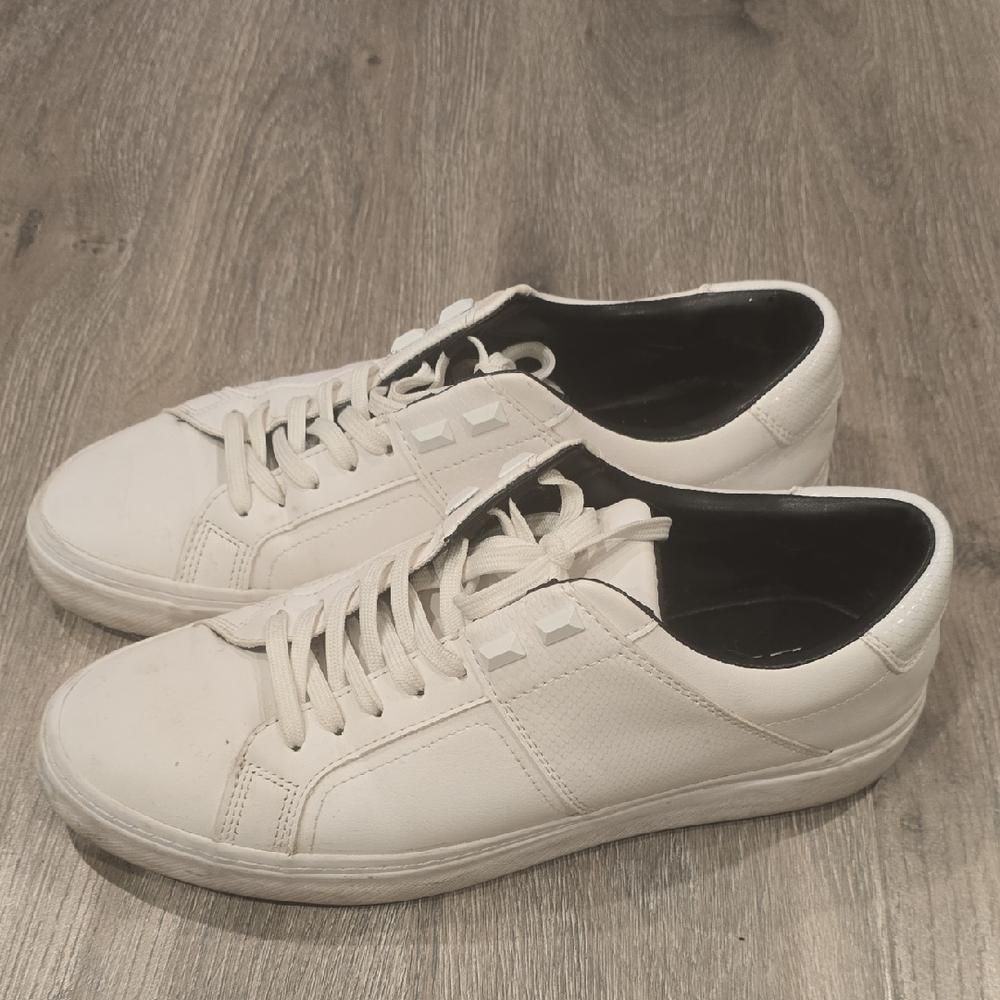 Classic White Men's Sneakers